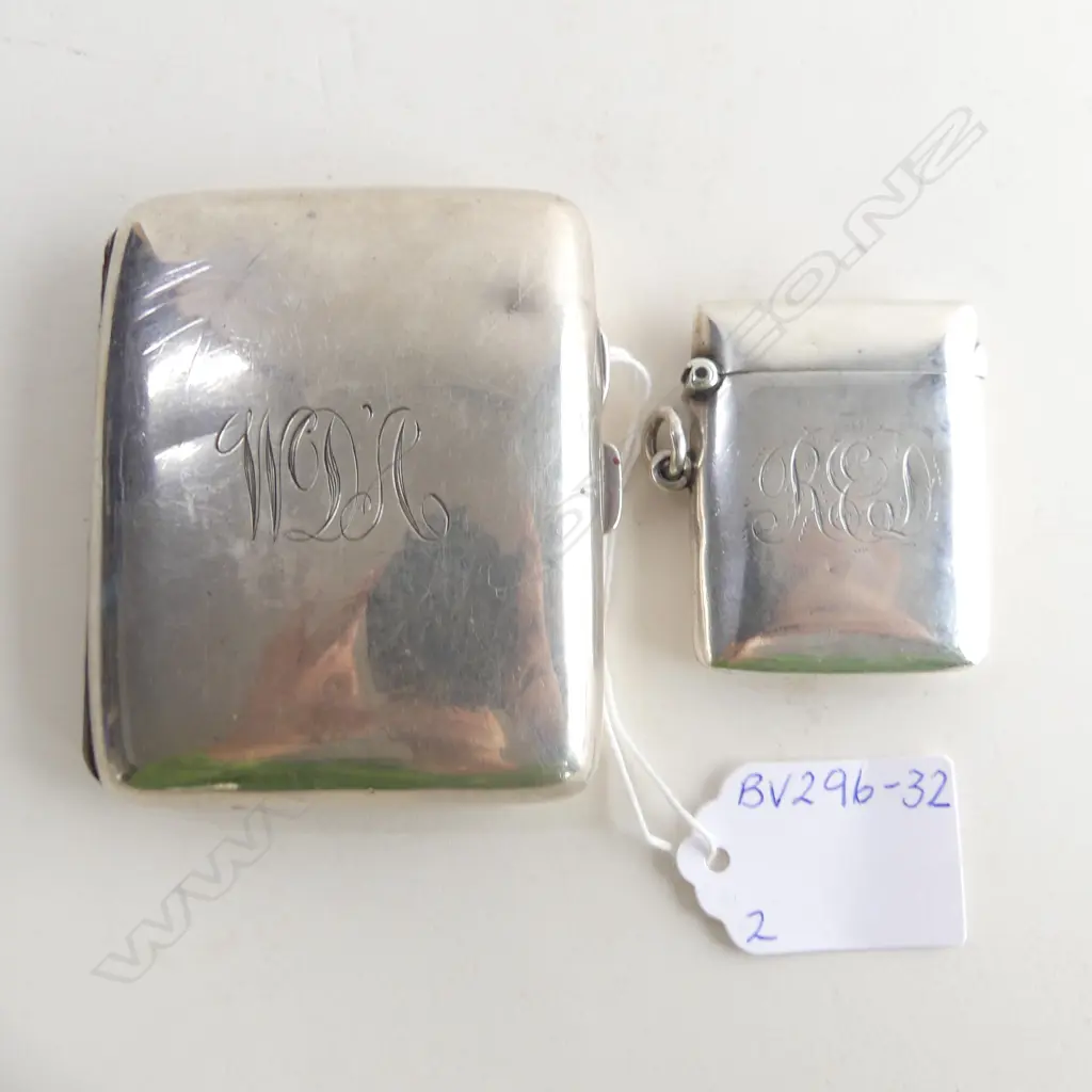 STG SILVER VESTA (SHEFFIELD 1923) & CIGARETTE CASE (HALLMARK UNKNOWN) BOTH ENGRAVED INITIALS 107.77GMS  Image 1++