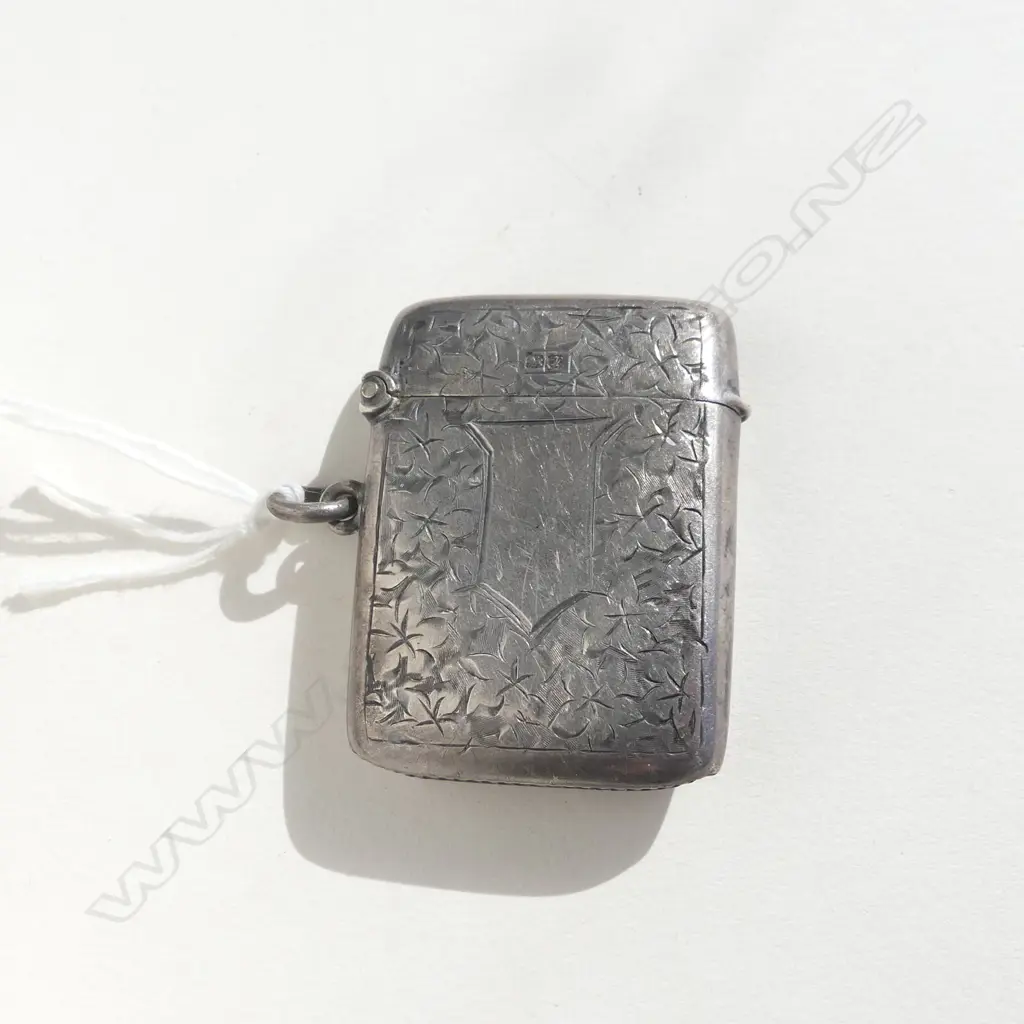 (20361) SILVER ENGRAVED VESTA CHESTER 1908 Image 1++