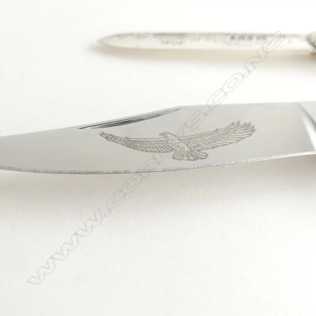 2 VINTAGE POCKET KNIVES; 1 STG & MOP & 1 WITH EAGLE & BRASS Image 1++