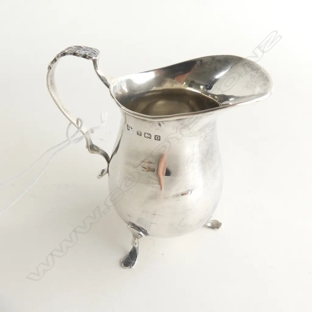 SM STG SILVER MILK JUG, 3 FEET, H. 90MM, 56GMS, BIRM 1913 Image 1++