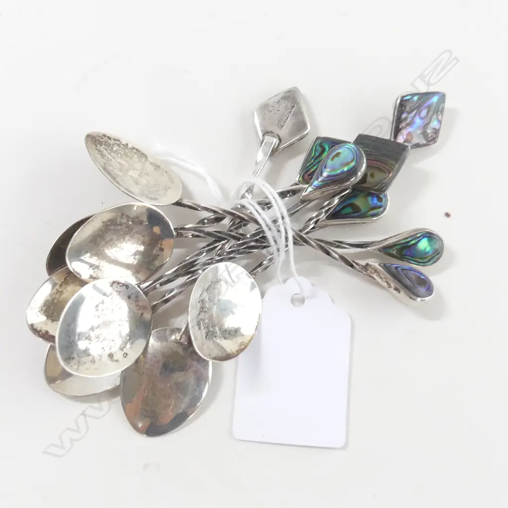 4 & 4 NZ STG SILVER & PAUA COFFEE SPOONS 18760 Image 1++