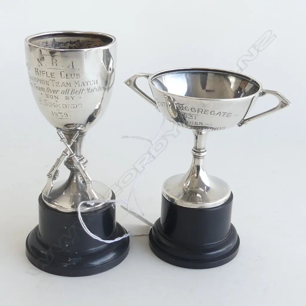 2 S/S SHOOTING TROPHY CUPS H130MM Image 1++