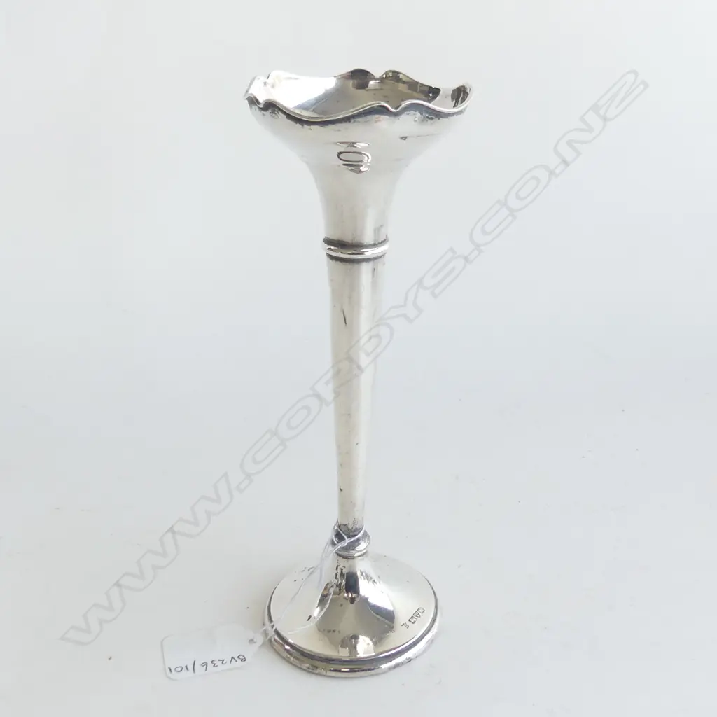 S/SILVER SPECIMEN VASE, H.200MM Image 1++