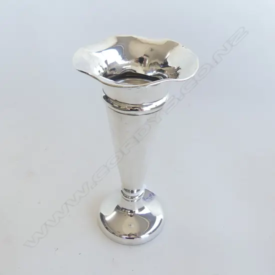 STG SILVER WEIGHTED TRUMPET VASE B'HAM 1915 H.195mm