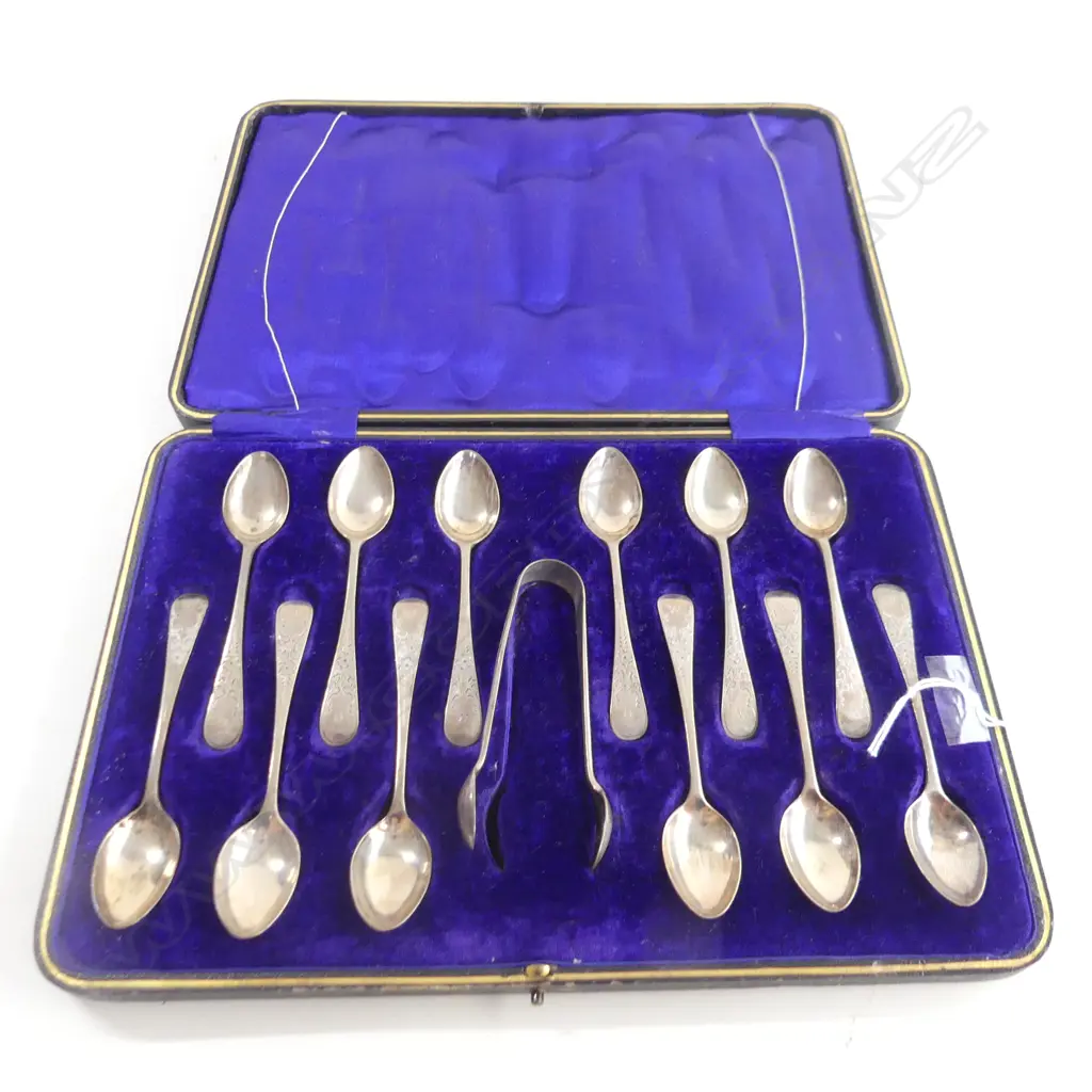 CASED SET OF12 STG SILVER COFFEE SPOONS & TONGS 1012 Image 1++