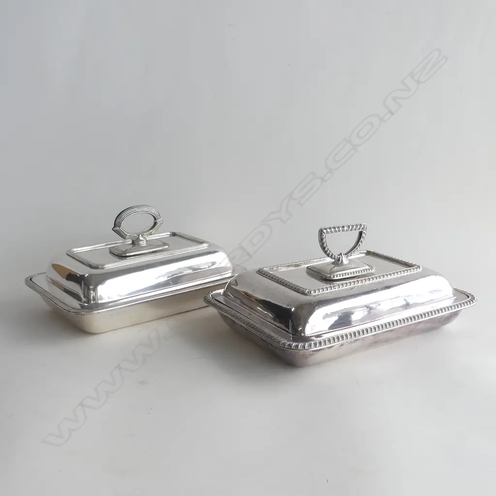 2 HEAVY SILVER PLATE CHAFING DISHES W.290mm Image 1++