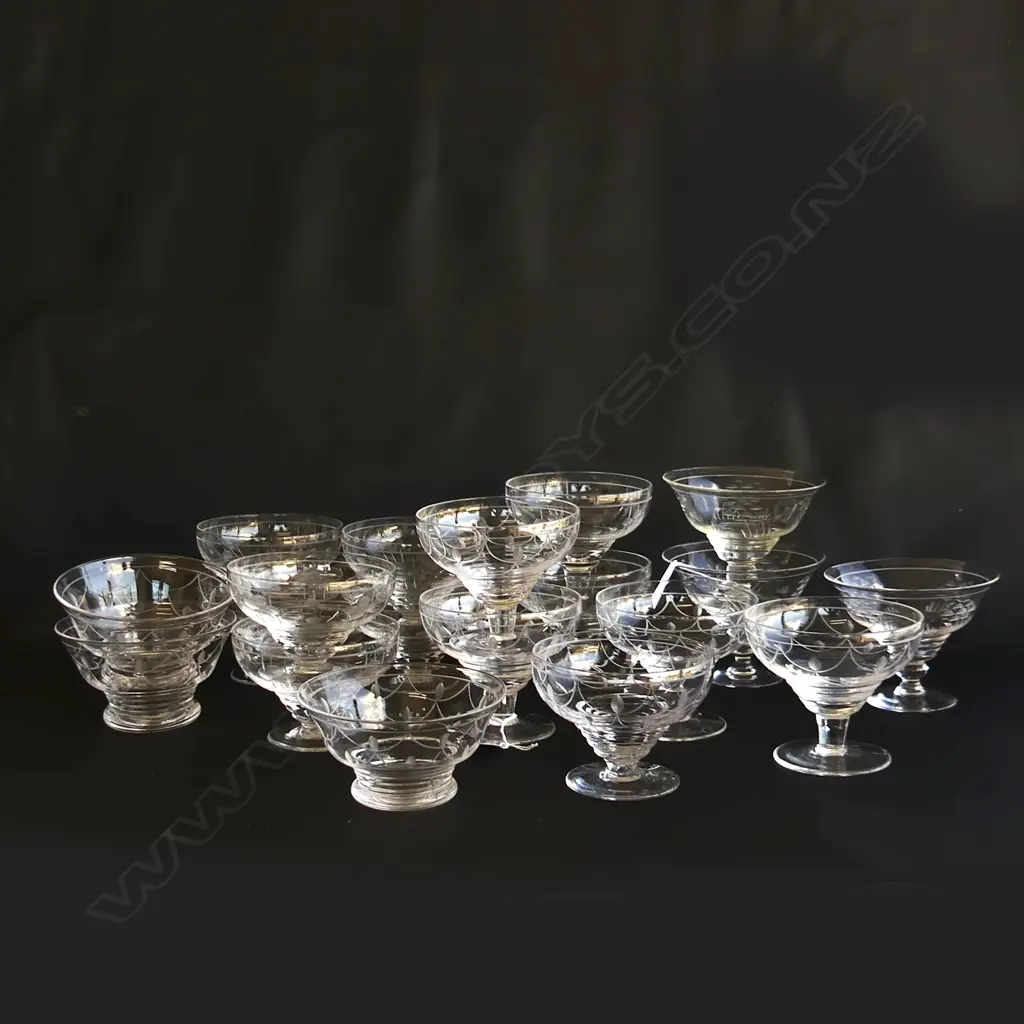 19 ETCHED CRYSTAL STEMMED DESSERT BOWLS, ASST DESIGNS  Image 1++