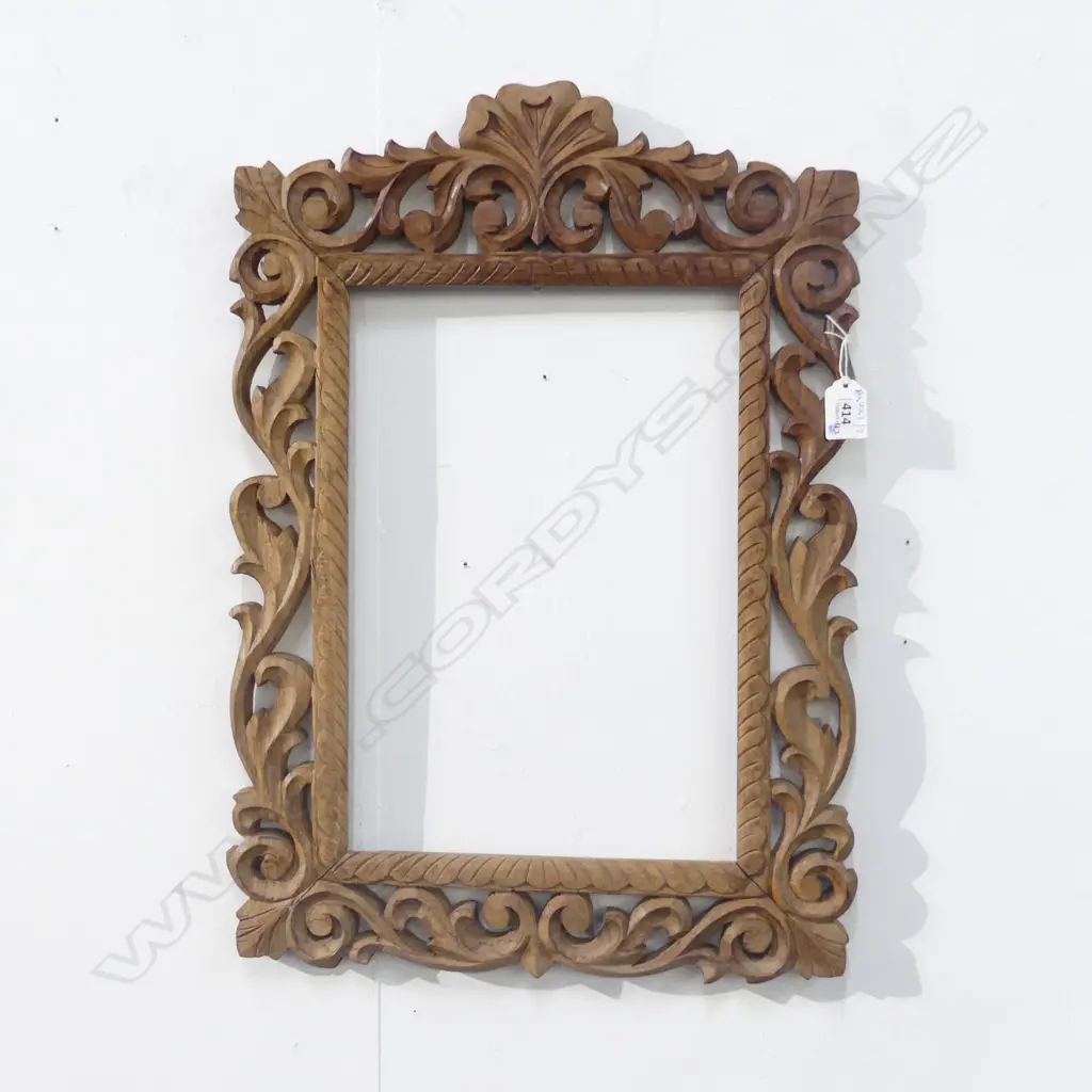 CARVED WOODEN FRAME 540x375mm Image 1++