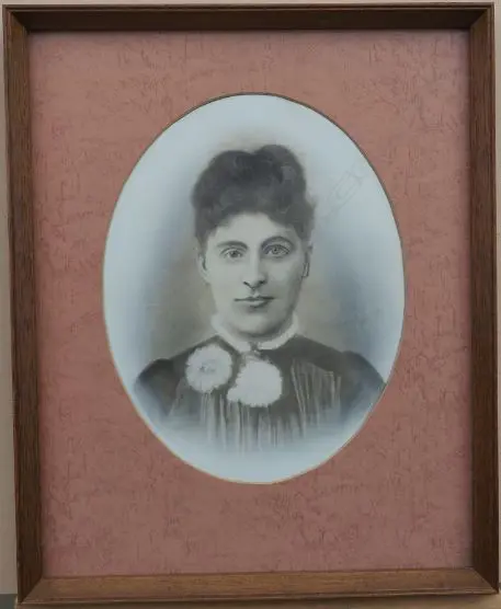 UNKNOWN Photographer (NZ), Colonial Woman, Photo, 350mm x 270mm Image 1++