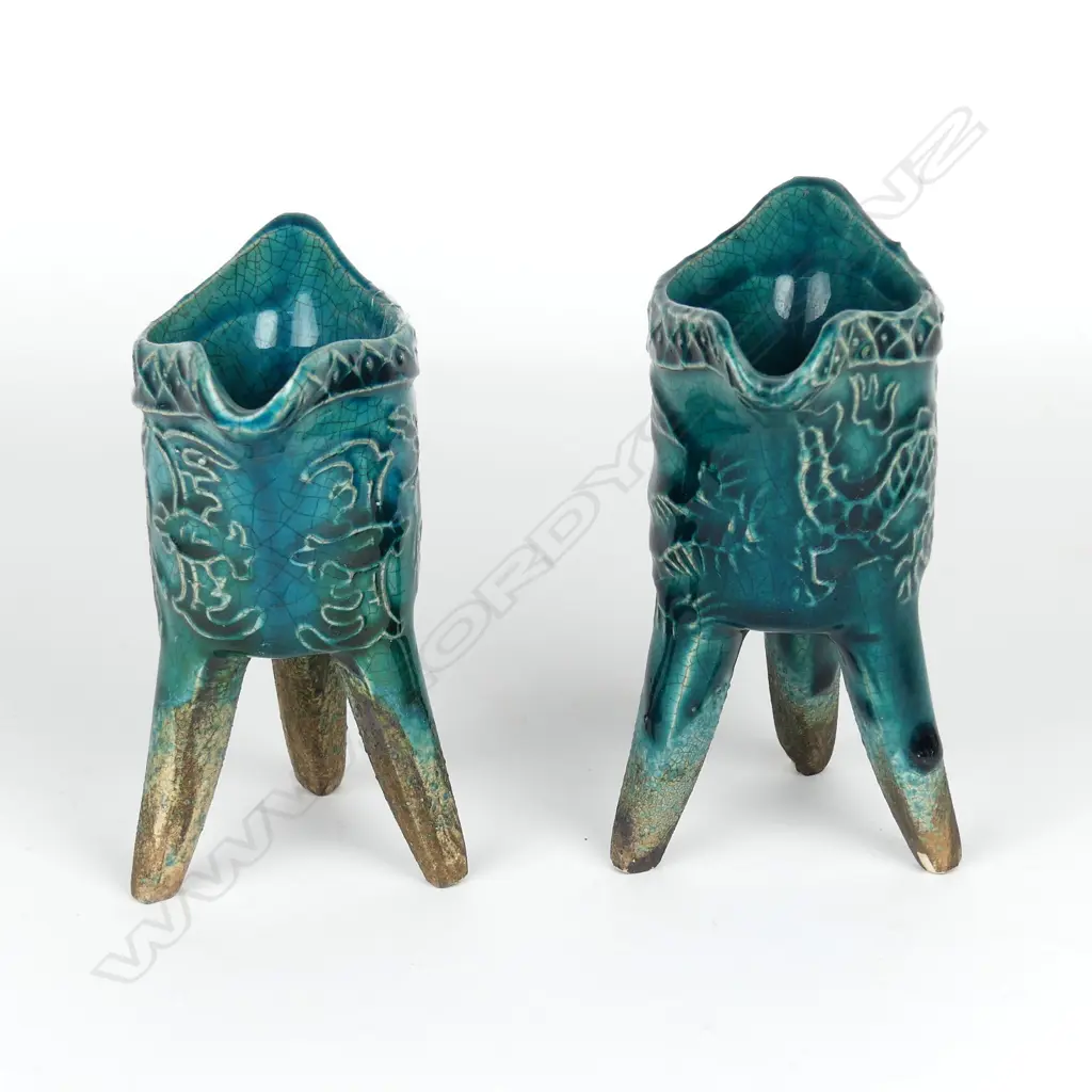 PR TURQUOISE GLAZED CHINESE TRI-POT VESSELS H.110mm Image 1++