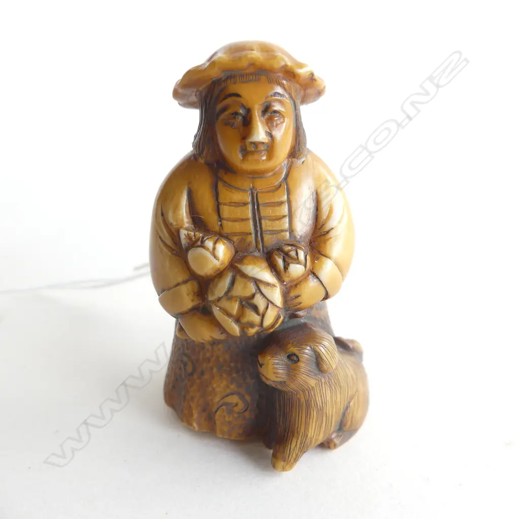 IVORY NETSUKE MAN w. DOG - SIGNED H.50mm Image 1++