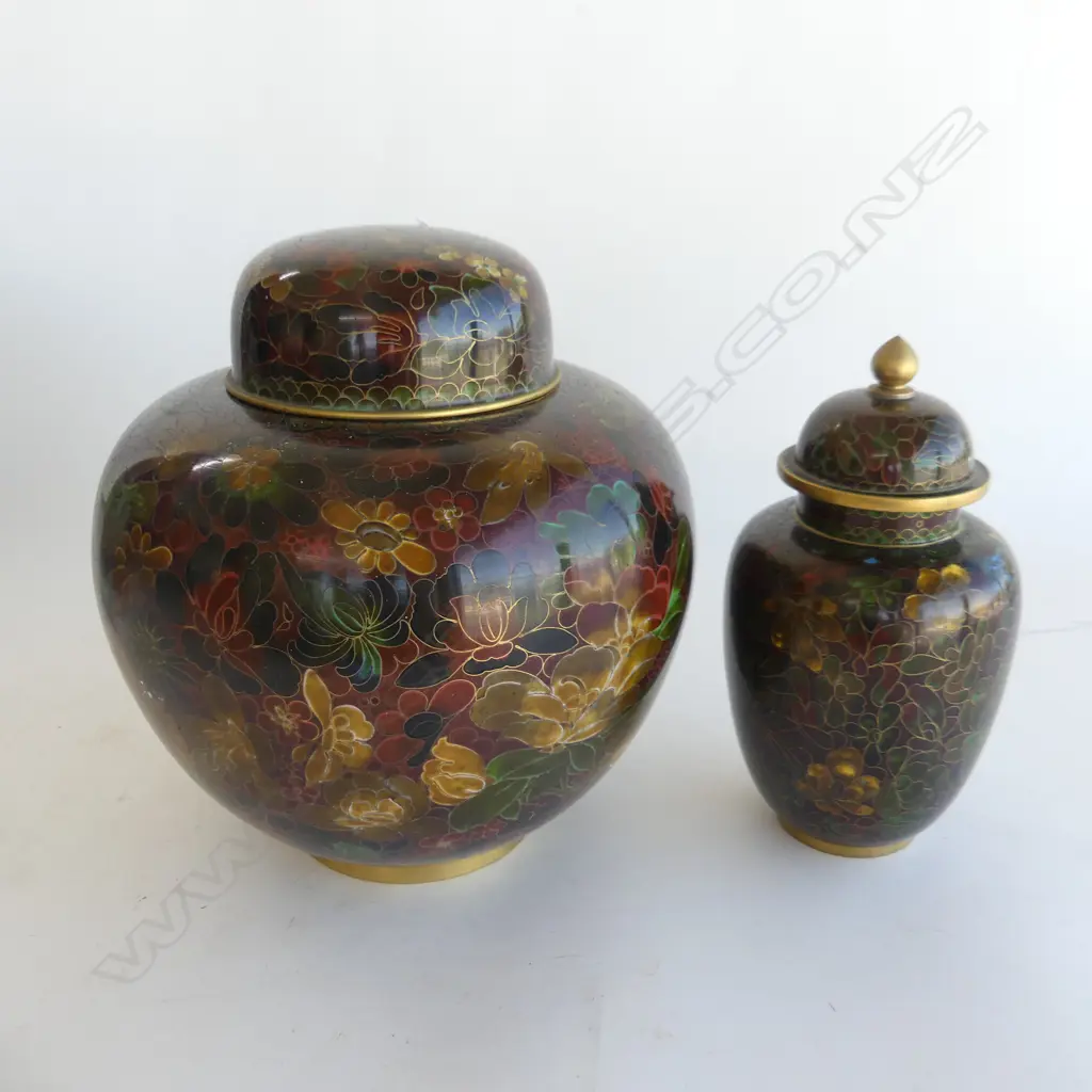 CLOISONNE; LG GINGER JAR (H. 250MM) & LIDDED URN (H. 220MM) Image 1++