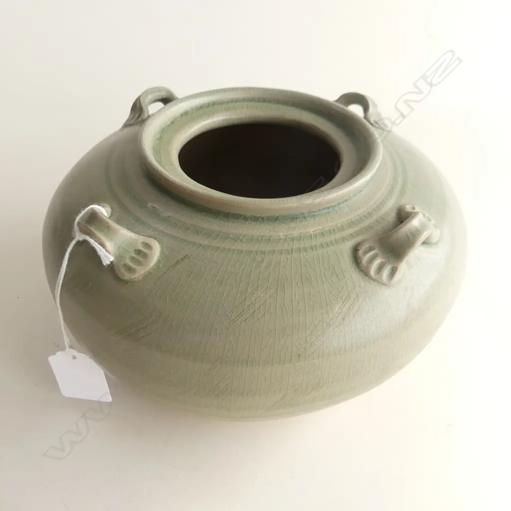 ORIENTAL POTTERY 3 HANDLE SQUAT VASE DIA. 200MM Image 1++