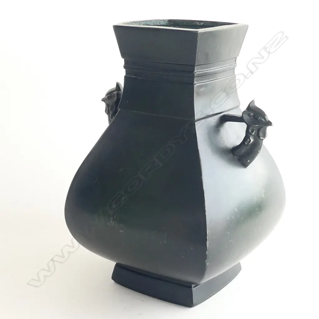 ARCHAIC STYLE CHINESE BRONZE VASE H.240mm Image 1++