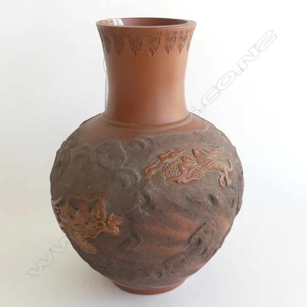 OLD JAPANESE TERRACOTTA DRAGON VASE H.250mm Image 1++