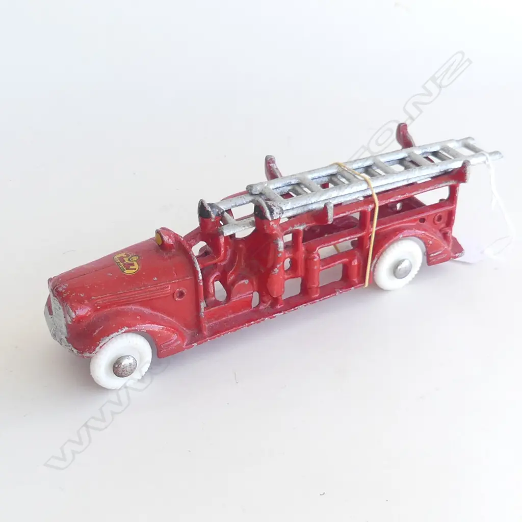 VINTAGE FUN HO FIRE TRUCK L.270mm (AK60) Image 1++