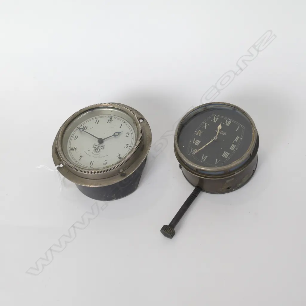 2 VINTAGE CAR CLOCKS; JAEGER & SMITHS Image 1++