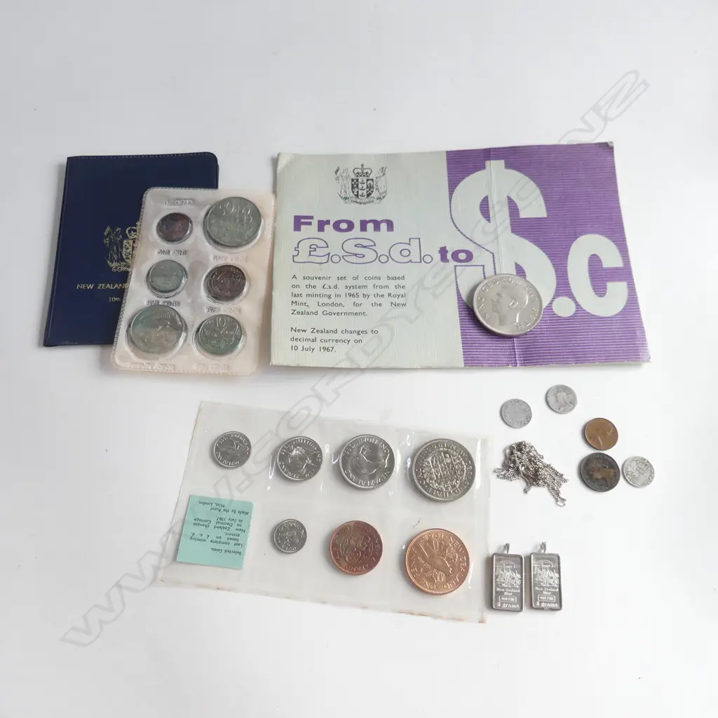 ASST. OLD COINS + 2 5 GRAMS 999 SILVER PENDANTS Image 1++