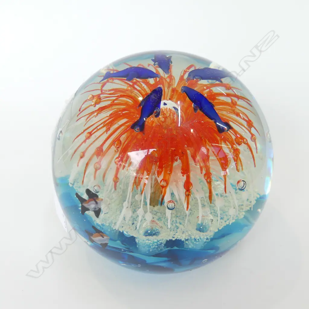 LARGE GLASS PAPERWEIGHT - FISH H.130mm Image 1++