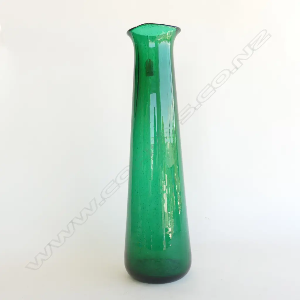 MIDCENTURY TALL GREEN K-4022 "GRØNLAND" VASE BY ARNE JON JUTREM FOR HADELAND H.510mm Image 1++