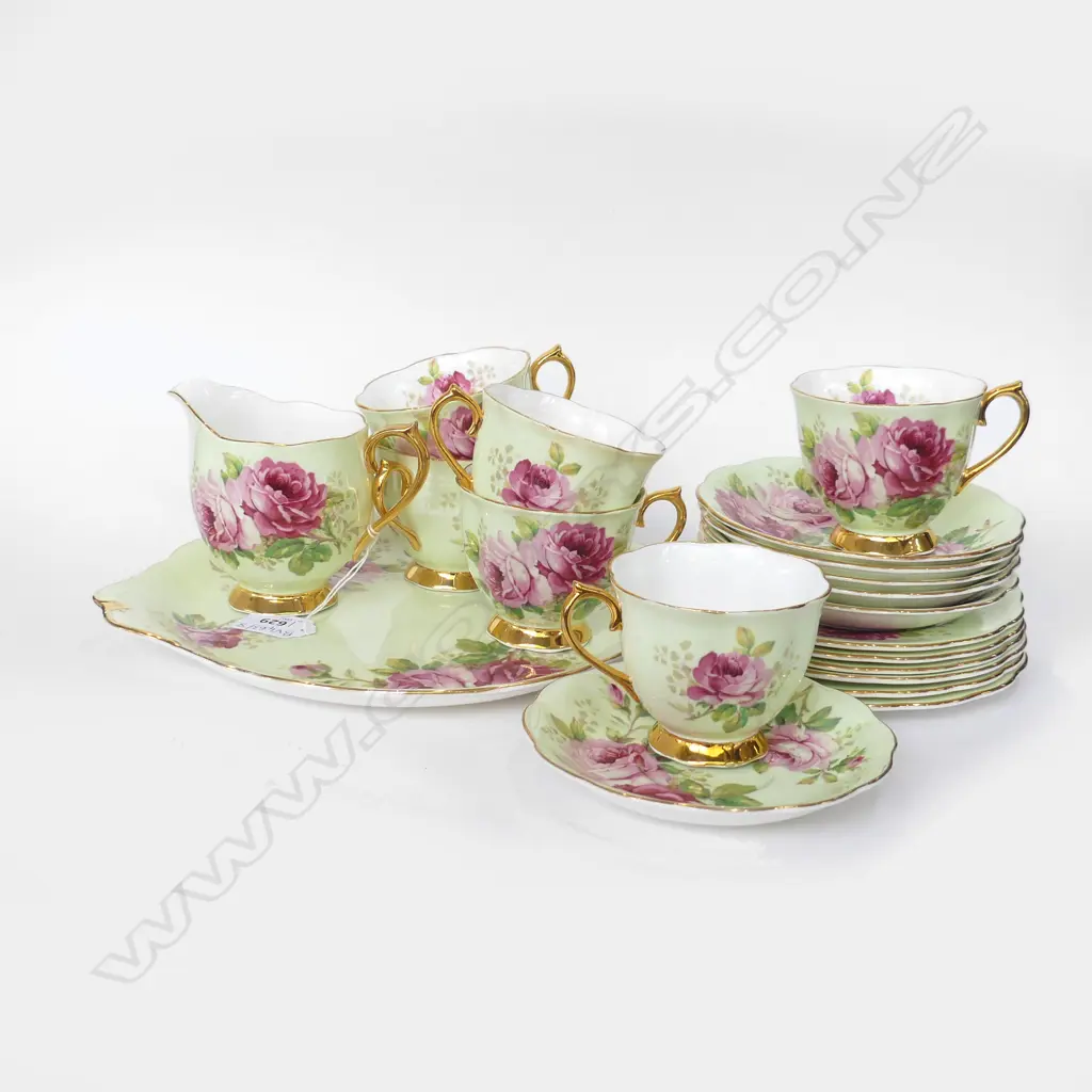 20 PCE ROYAL ALBERT GREEN TEA SET; 6 TRIOS, JUG & CAKE PLATE Image 1++