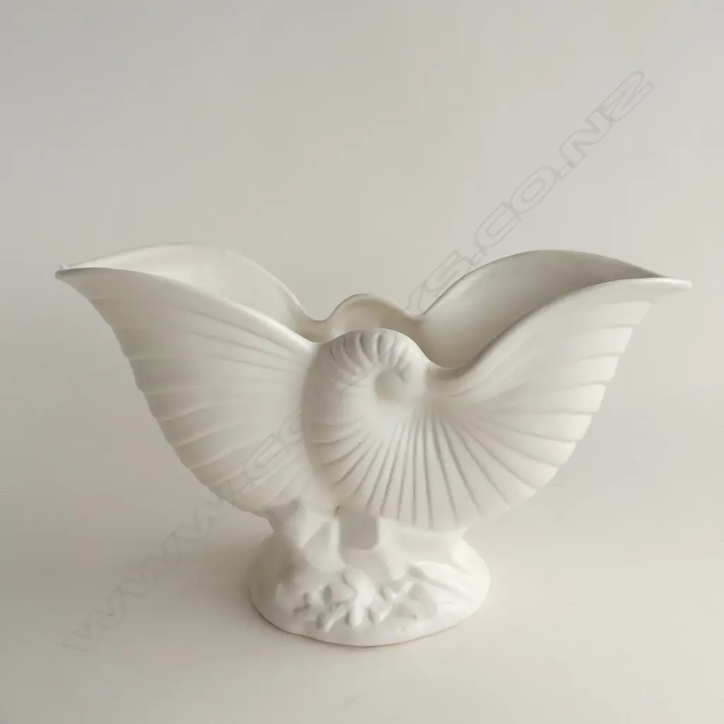 CROWN LYNN NAUTILUS VASE #550 W.285mm Image 1++