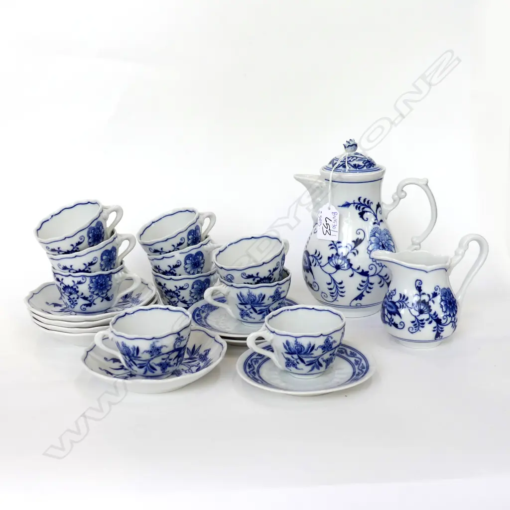 2 PART COFFEE SETS; CZECH ZWIEBELMUSTER BLUE ONION DEMITASSE COFFEE POT + 10 DEMITASSE CUPS + JUG A/F + MEAKIN Image 1++