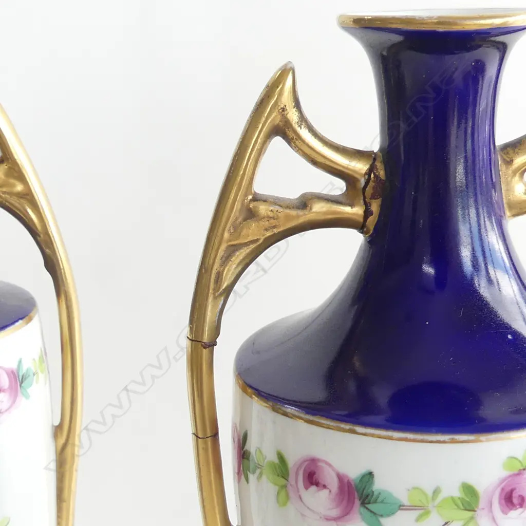 PR MINTONS VASES H.300mm (repair to one handle) Image 1++