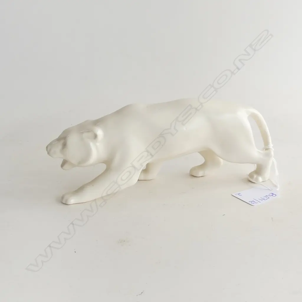 WHITE CERAMIC LARGE CAT L.190mm Image 1++