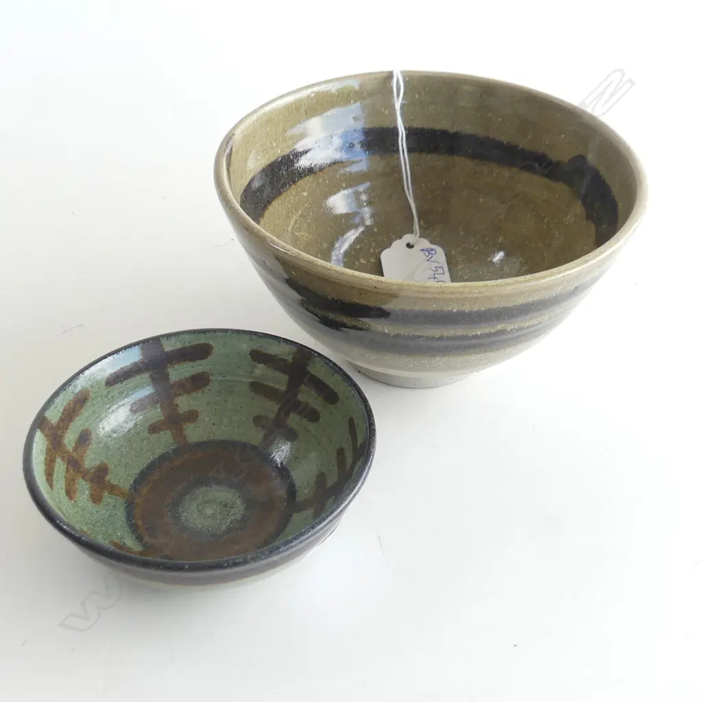 2 STUDIO POTTERY BOWLS; ANNEKE BORREN 95mm dia & PAUL MELSER 140mm (AK33) Image 1++