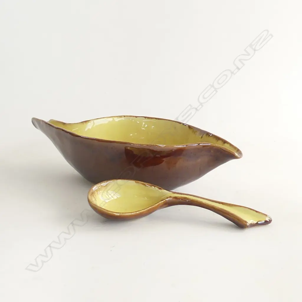 MOLLÉ POTTERY DISH (L 260MM) & SPOON (L 175MM) ETCHED SIGNATURE TO BASE OF DISH Image 1++
