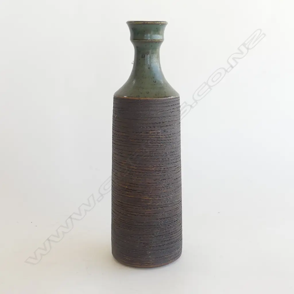 MARGARET MILNE POTTERY BOTTLE / VASE H. 290MM Image 1++