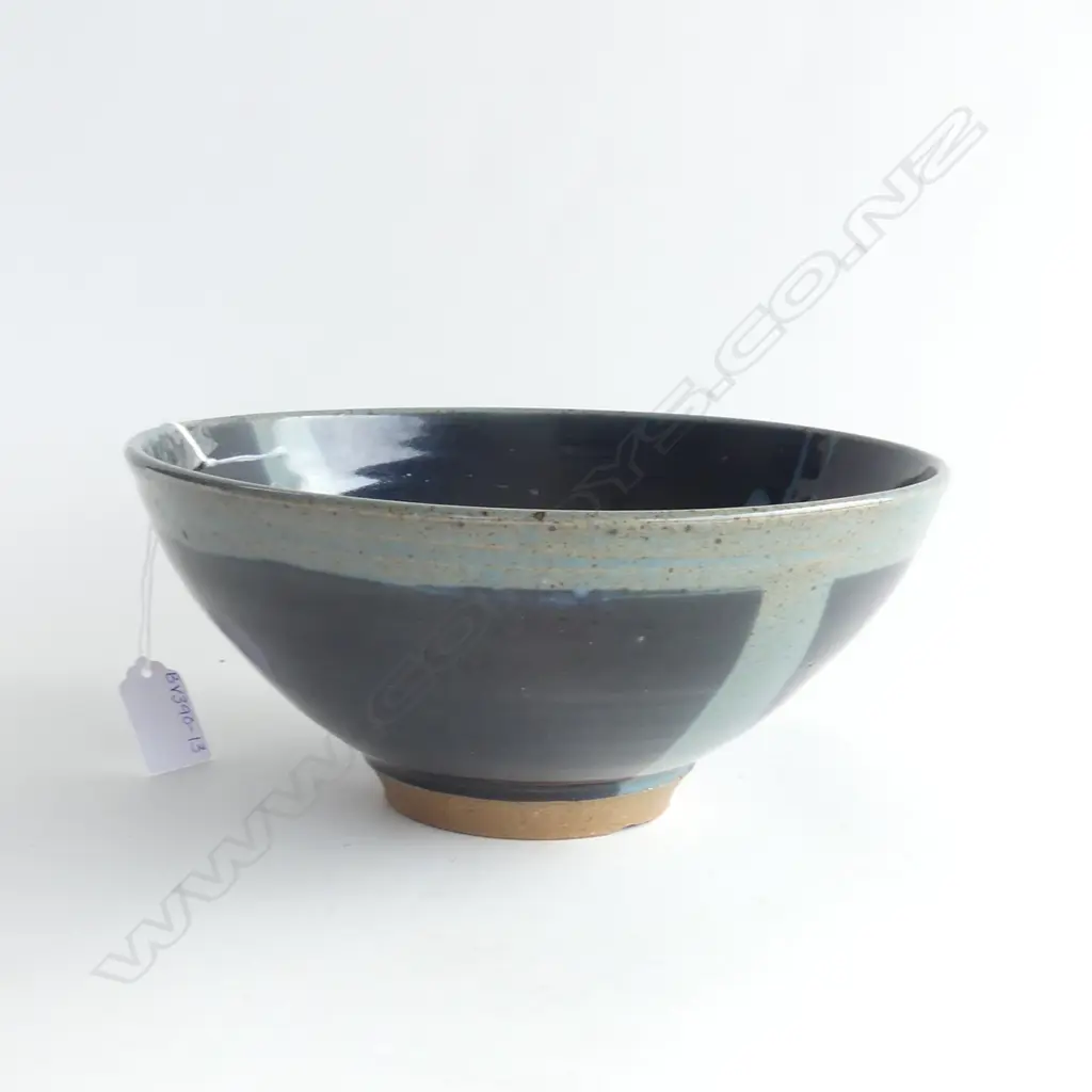 PETER STICHBURY WAX RESISTANT POTTERY BOWL, DIA 235MM CHIP TO FOOT Image 1++