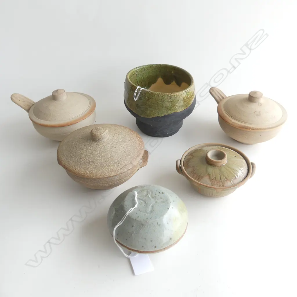 6 PCES STUDIO POTTERY; 5 SML LIDDED CONTAINERS; 1 BERNARD LEACH AF, 4x ST. IVES + 2 OTHER Image 1++