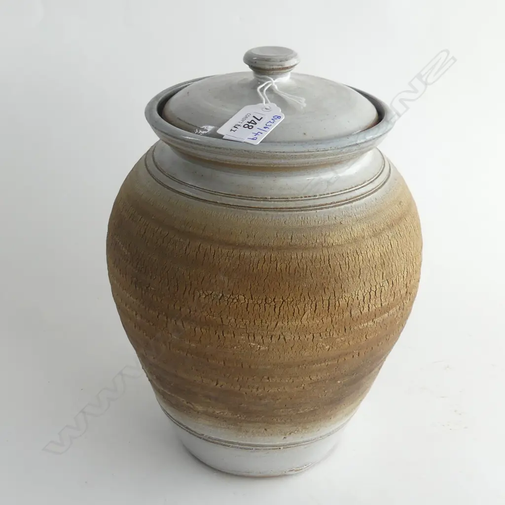 LIDDED STUDIO POTTERY JAR BY JOHN KALB 260MM Image 1++