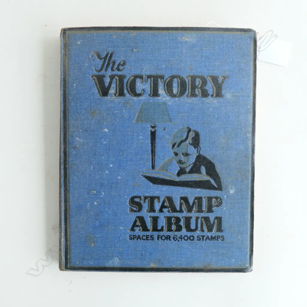 VINTAGE WORLD STAMP ALBUM OVER 30 VICT SIDEFACE QUEENS COMMENWEALTH COPUNTRYS Image 1++