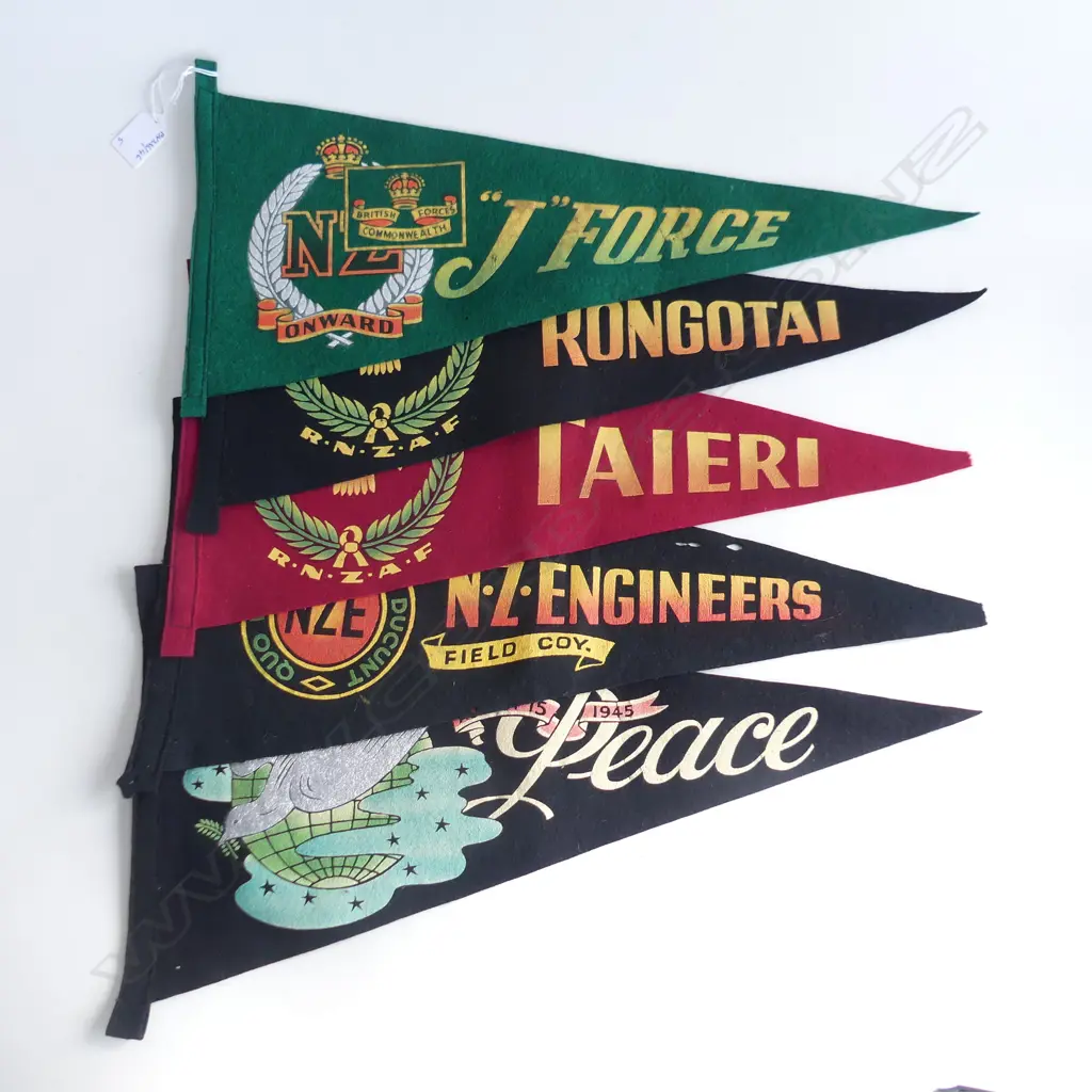 5 WW2 VINTAGE FELT SERVICE & REDGIMENTAL PENNANTS INCLUDING J FORCE L440MM Image 1++