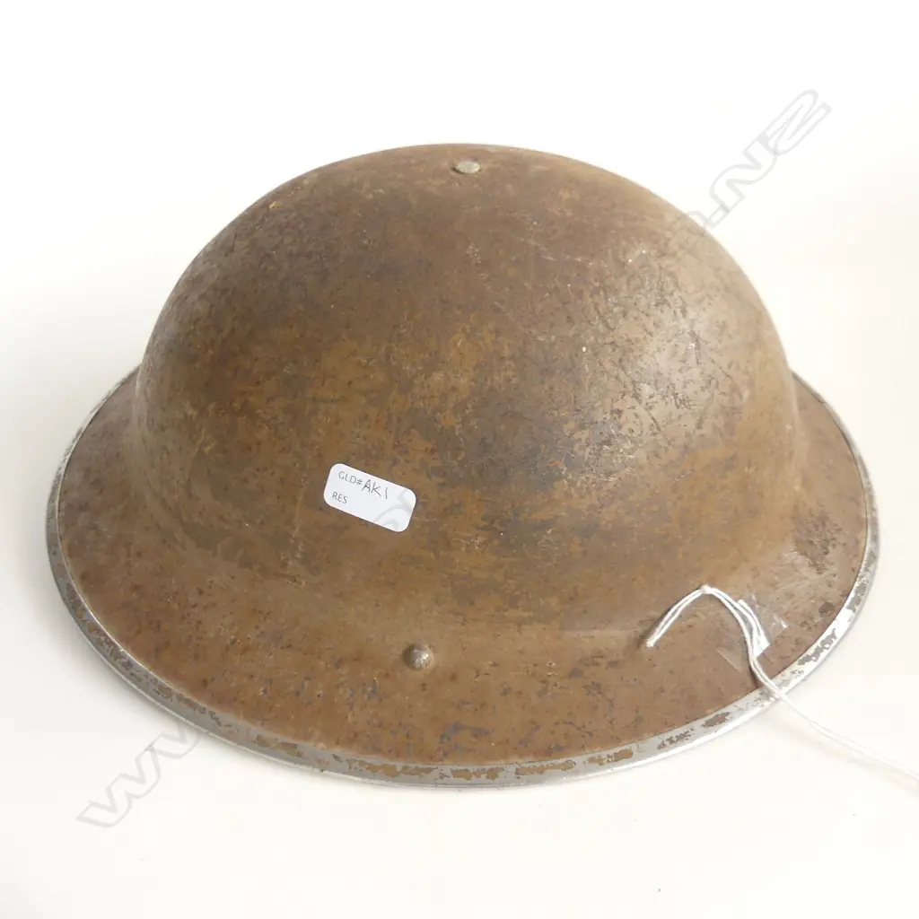 WW2 BRITISH HELMET AK1 Image 1++