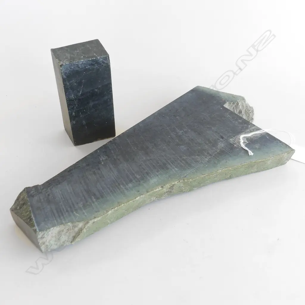 2 SLABS GREENSTONE (100 X 50 & 290 X 140MM)  Image 1++