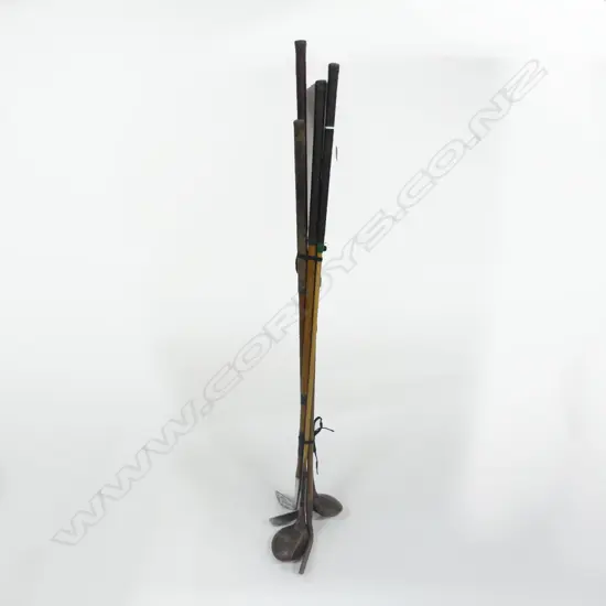 VINTAGE WOODEN GOLF CLUBS L.1100mm