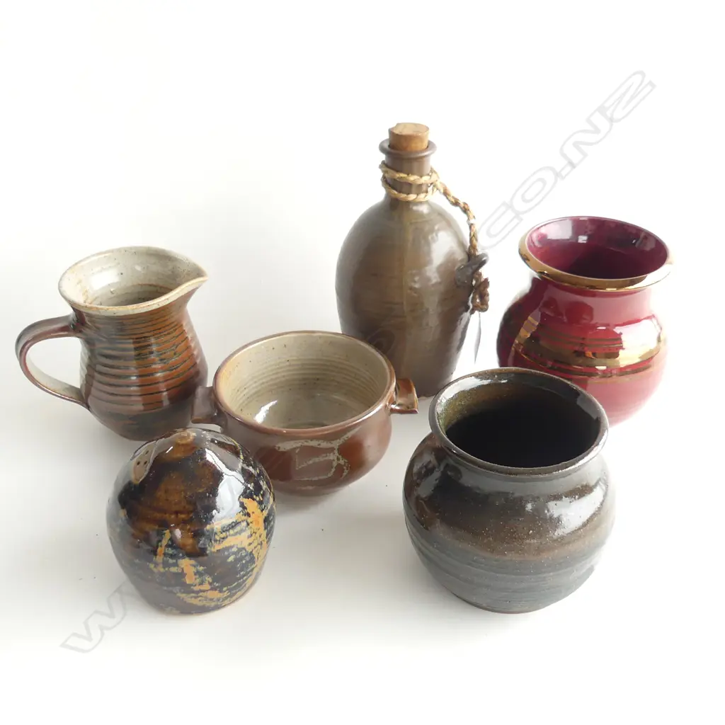 5 NZ STUDIO POTTERY PCES. & 1 JAPANESE SAKE FLASK Image 1++