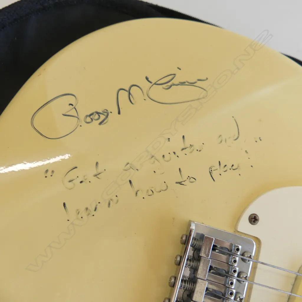 SQUIRE STRATOCASTER ELECTRIC GUITAR SIGNED BY ROGER MCGUINN BYRDS FRONTMAN, CASED L.980mm Image 1++