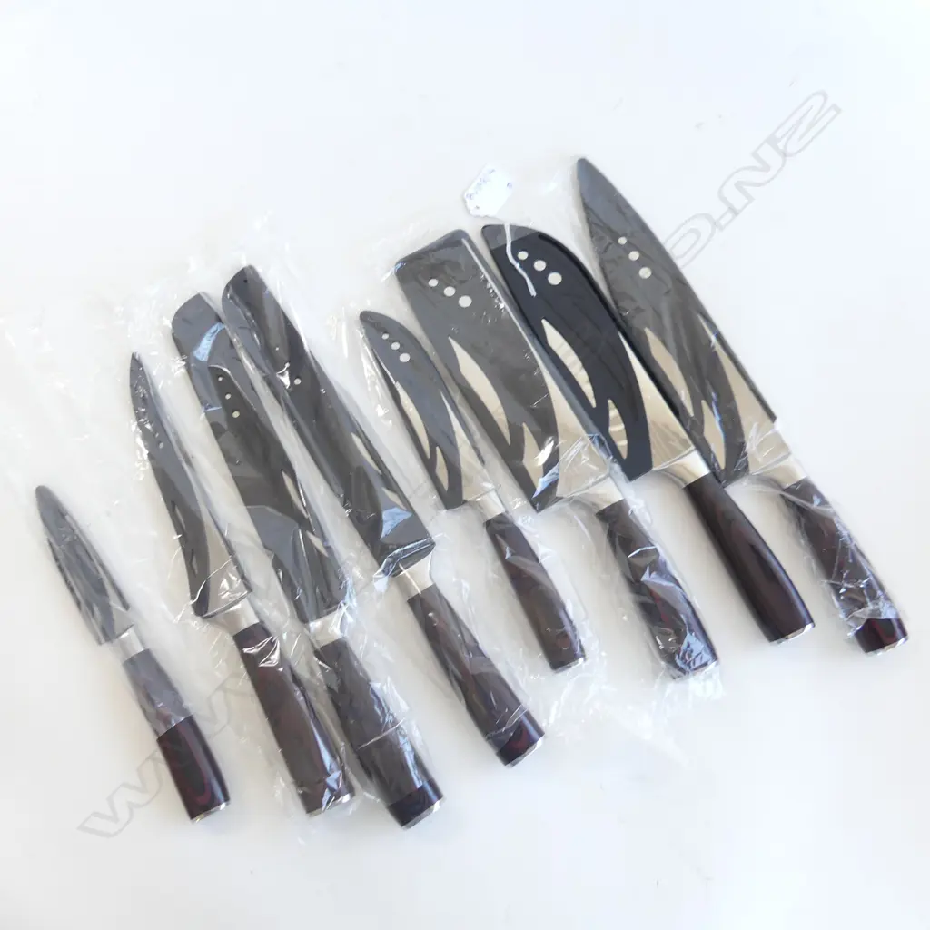 SET OF 8 JAPANESE CHEFS KNIVES w. LASER ETCHED DAMASCUS BLADE FINISH / EBONISED WOOD GRAIN HANDLES L.355mm Image 1++