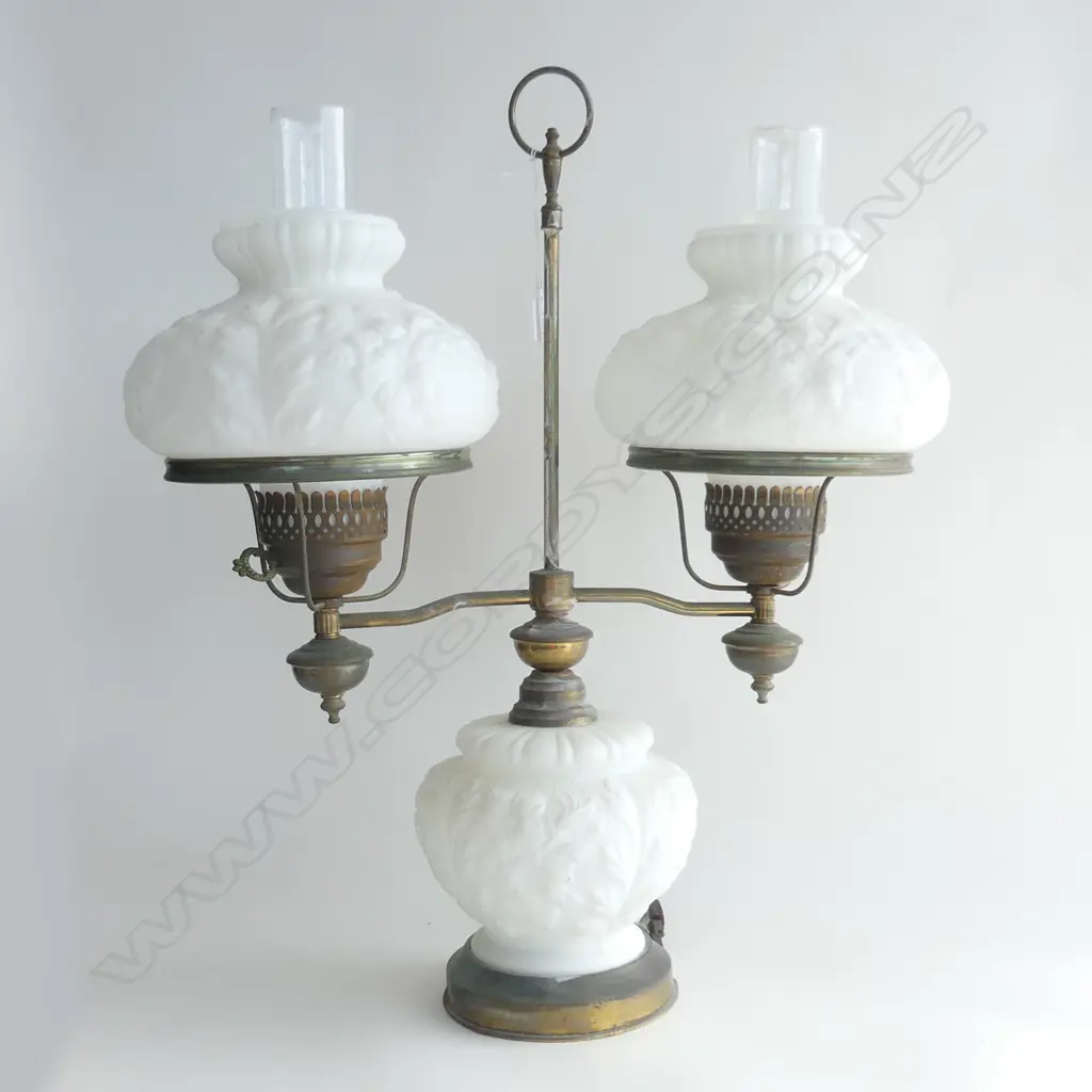 WHITE FENTON GLASS DOUBLE KERO LAMP (ELECTRIFIED) H.580mm Image 1++