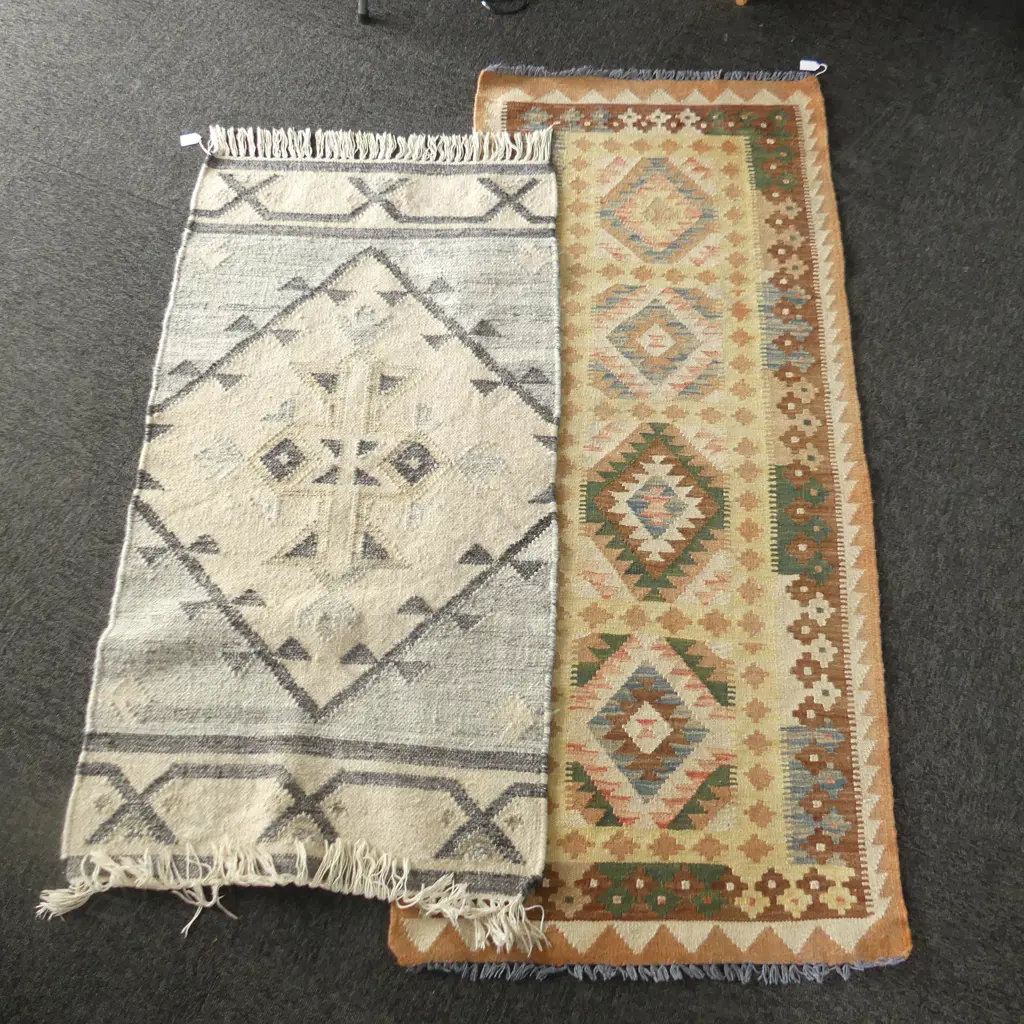 2 MODERN FLATWEAVE RUGS; B/W 1380x660 / KELIM 1580x660mm Image 1++