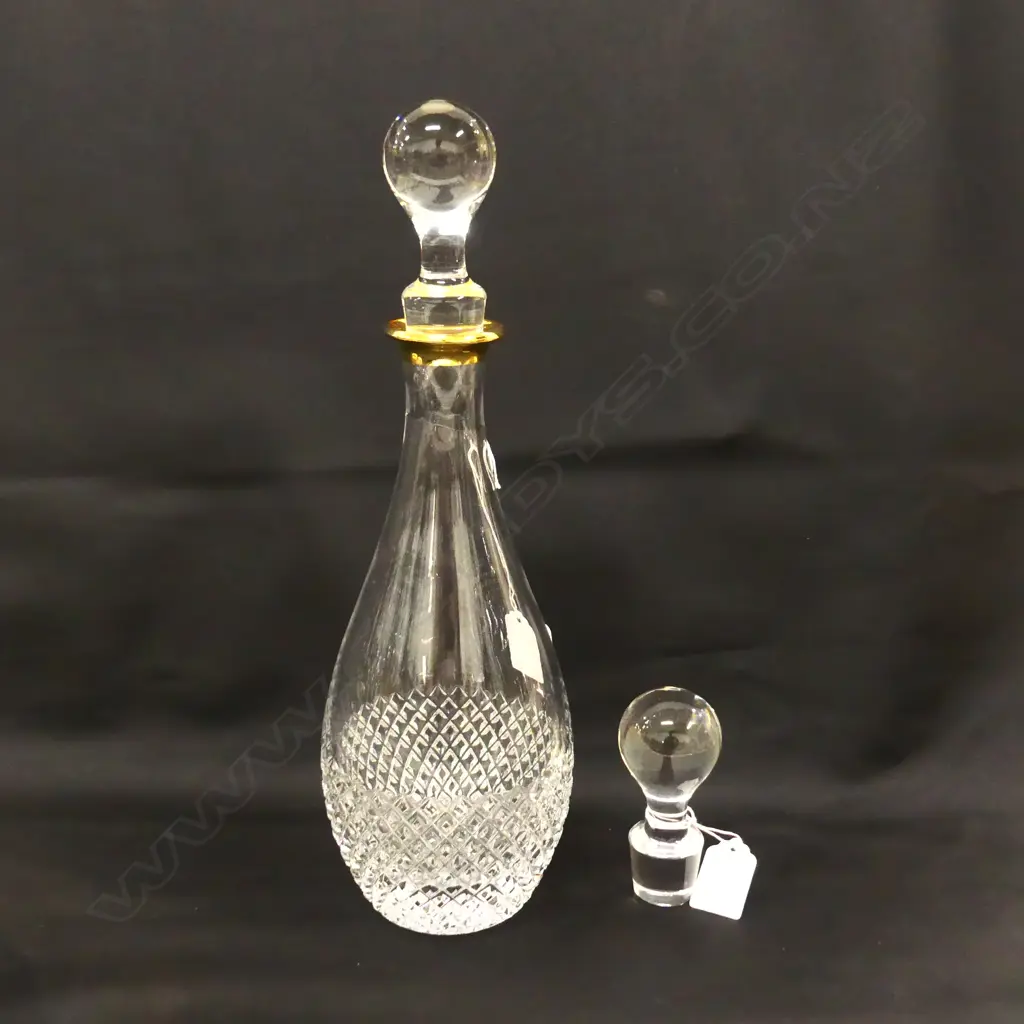CUT GLASS, GOLD RIMMED DECANTER (H.355MM) + SPARE STOPPER  (EX SULTAN OF BRUNEI) Image 1++