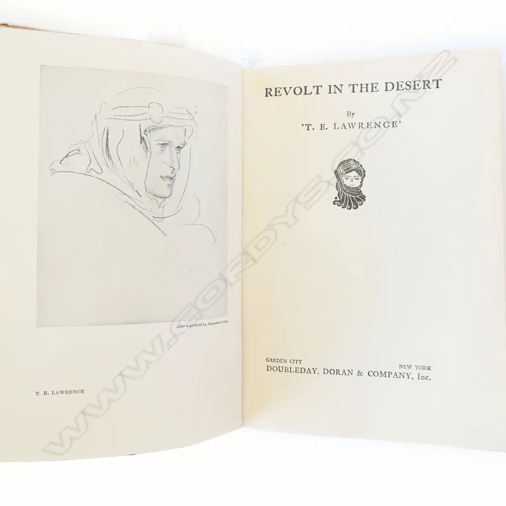 TE LAWRENCE (LAWRENCE OF ARABIA) 'REVOLT IN THE DESERT',1ST US EDITION 1927, DOUBLEDAY, WITH DUST JACKET (SOME WEAR) Image 1++