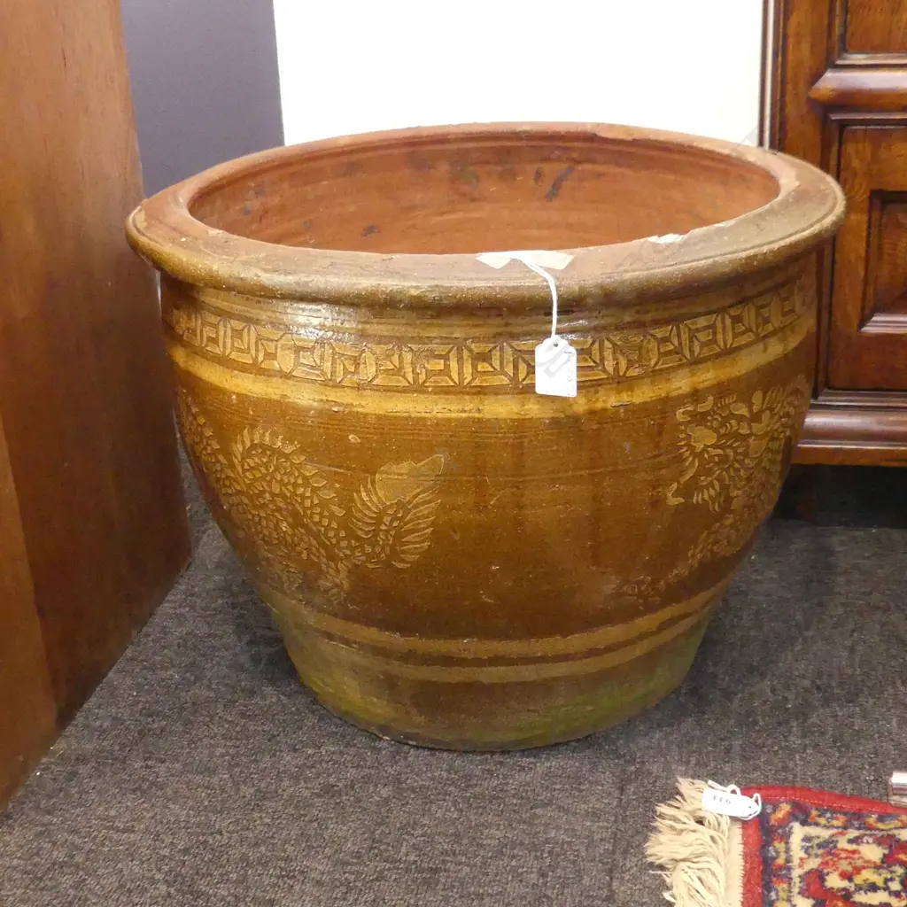LARGE DRAGON POT - 3 DRAIN HOLES TO BASE 510mm dia H.390mm Image 1++