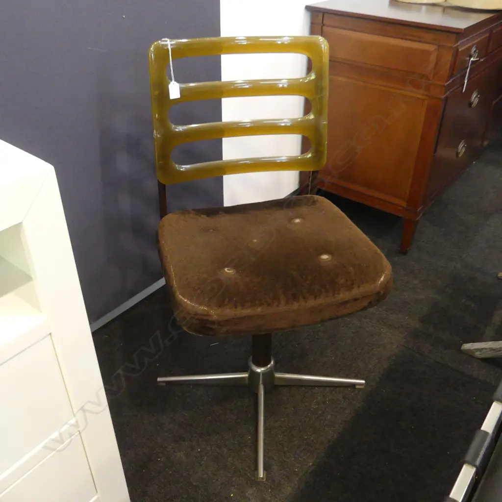 RETRO SWIVEL CHAIR w. BROWN VELVET SEAT & ACRYLIC BACK Image 1++