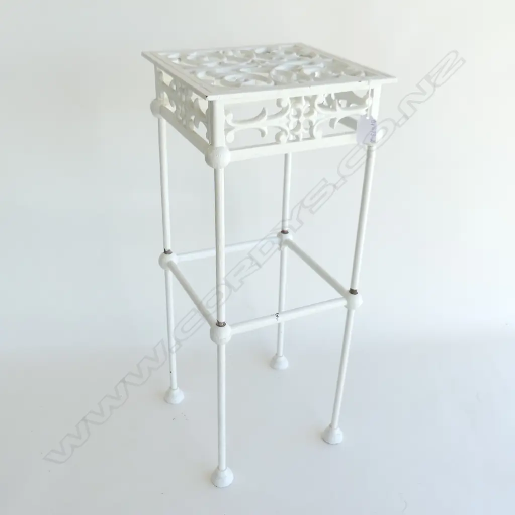 WHITE PAINTED WROUGHT IRON POT STAND  Image 1++